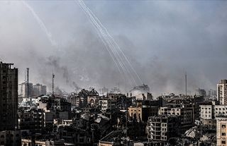 İsrail’in Gazze’ye saldırılarını 4 günlüğüne durdurması beklenen insani ara başladı