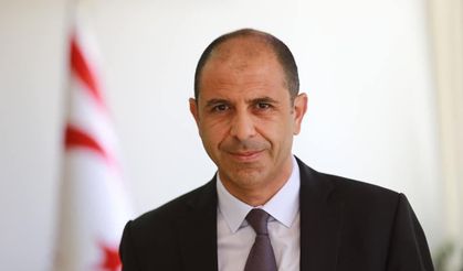 Özersay, "okullardaki kılık kıyafete ilişkin" olaylar ve bununla ilgili tutumu konusunda Hükümet’i suçladı