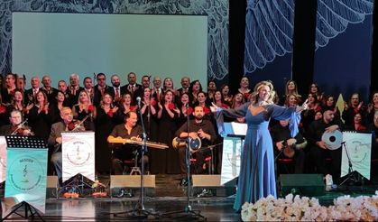 Bahar Esintileri Sanat Derneği Korosu Girne’de konser verdi