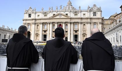 Vatikan: Papa Franciscus'un cenaze işlemlerine bu akşam başlanacak