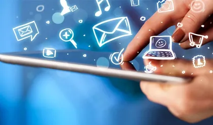 Yetişkinlerin yüzde 28'i sürekli çevrim içi