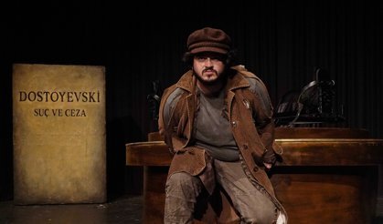 Girne Belediyesi Oda Tiyatrosu’nun "Raskolnikov" oyununun Ocak biletleri satışa çıktı