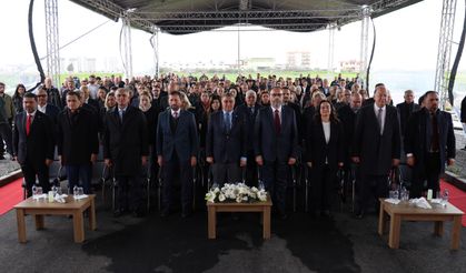 İskele Belediyesi Kapalı Pazar Yeri ve Terminal Alanı törenle açıldı