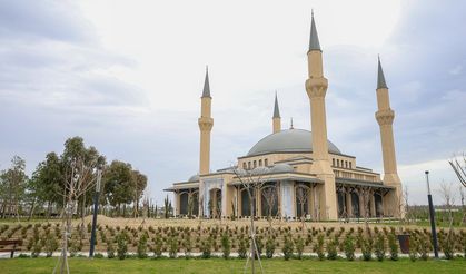 Yapımı tamamlanan Millet Camisi ramazana hazır