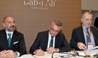 Cumhurbaşkanı Erhürman Bab-ı Âli Toplantıları’nın 35’inci dönemine onur konuşmacısı olarak katıldı