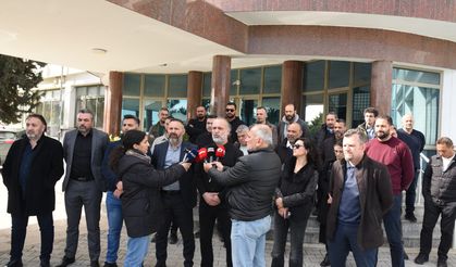 Sendikalar, Ektam işçileri için dayanışma hesabı açılmasına izin verilmediği gerekçesiyle Bakanlık önünde eylem yaptı