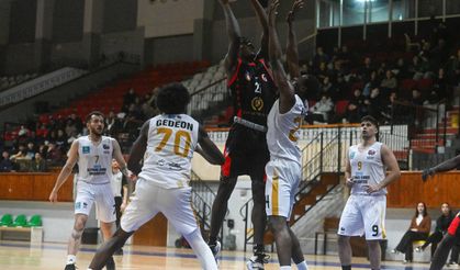 Zorlu maç Gençler Birliği'nin (69-59)