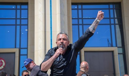 Serdaroğlu: “Pazartesi gününe ertelenen yasa tasarısına karşı Meclis önünde olacağız”