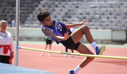 Lefkoşa ve Girne Finaller İçin Yarışıyor