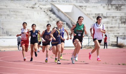 Ortaokullu Yıldızlar Şampiyonluk için Yarışıyor