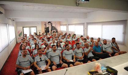A Lisans Antrenörler Kursa Alııyor