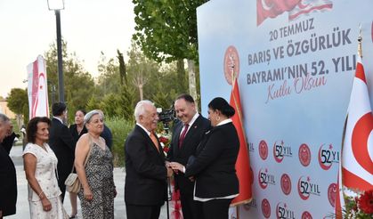 Meclis Başkanı Öztürkler, Barış Harekatı’nın 52. yıl dönümü nedeniyle resepsiyon düzenledi