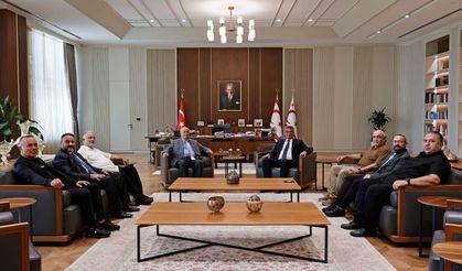 Cumhurbaşkanı Erhürman, Milli Mücadele Vakfı başkanı ve yönetim kurulu üyelerini kabul etti