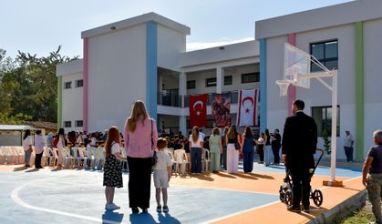 Yeniden inşa edilen Yeşilyurt İlkokulu törenle açıldı