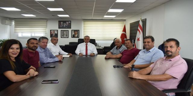 Çalışma Bakanı Taçoy, Hür-İş ile hademelerin sorunlarını görüştü