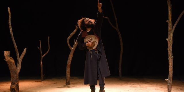 Lefkoşa Belediye Tiyatrosu’nun “Kapalı” oyunu İstanbul Tiyatro Festivali’nde seyirciyle buluşacak