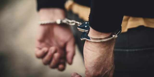 Hollanda’ya gidebilmek için sahte belge düzenleme olayında bir kişi daha tutuklandı