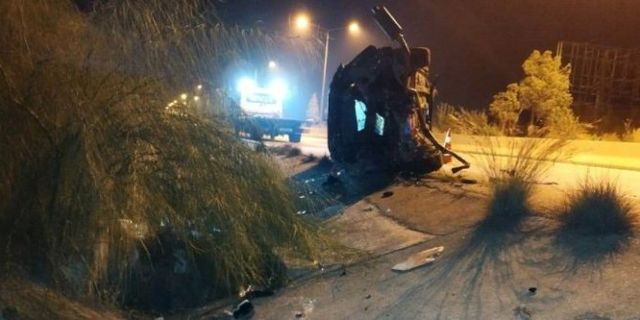 Ercan Havalimanı yolunda kaza… 2 kişi ağır yaralı