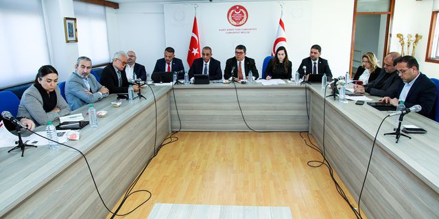 Depremle ilgili Meclis'te oluşturulan ad-hoc komite ilk toplantısıı yaptı