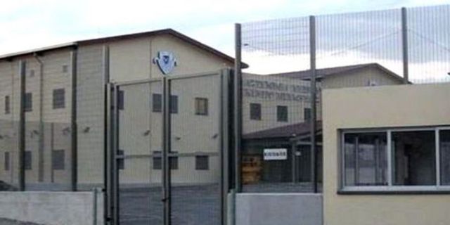Güney'de Cezaevindeki aşırı doluluk nedeniyle mahkumlar polis korumasına alınıyor