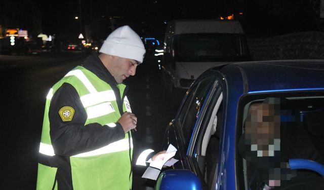 16 bin 500’e yakın sürücüyü kontrol eden polis 3 bin civarında sürücüyü rapor etti… Bin sürücü süratliydi