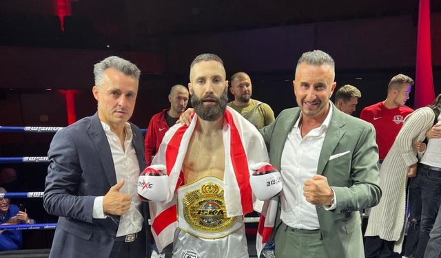 Cihan Selçuk Dünya Profesyonel Kickboks Şampiyonu Oldu