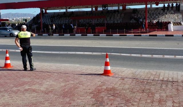 Lefkoşa’da yarın Gönyeli Çemberi ile Honda Trafik Işıkları Kavşağı arasında kalan yol trafik akışına kapatılacak