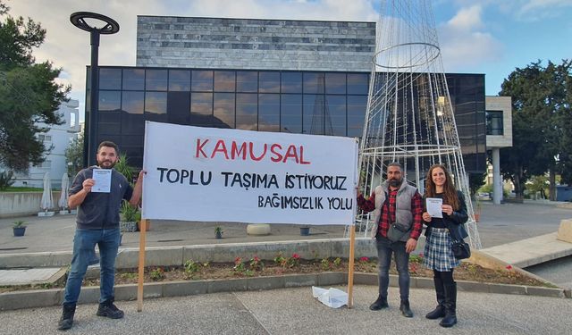 Bağımsızlık Yolu Girne Bölge Örgütü, kamusal toplu taşıma talebiyle eylem yaptı