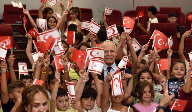 Çocuklar, Meclis kürsüsünden “Gazze’deki çocuklar ölmesin” çağrısı yaptı