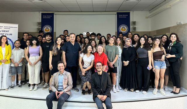 DAÜ DENT kulübü “Uzmanından Dinliyoruz” isimli seminer düzenledi