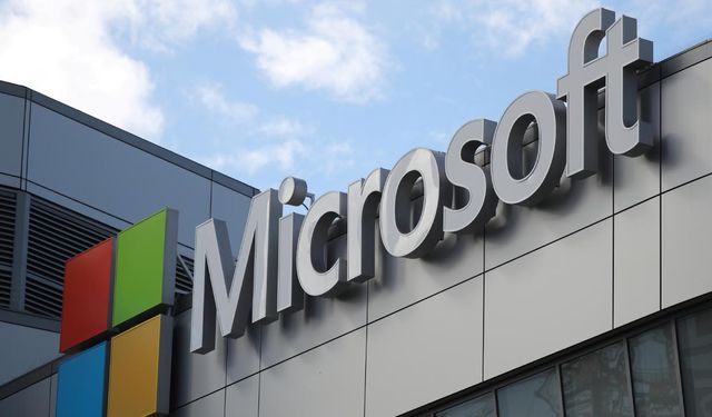 Microsoft’ta dünya genelinde sorun: Uçuşları durdurdu! Havayolu, banka ve hastane hizmetleri çöktü