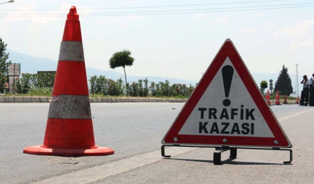 İki trafik kazası, üç yaralı