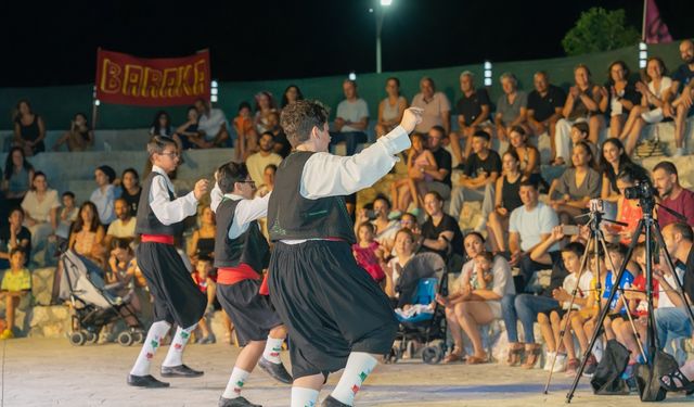 Baraka Kültür Merkezi Kızılbaş Parkı’nda yaz şöleni düzenledi