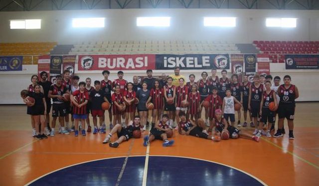 Gazi, Alt Yapı Basketbolcuları İle Buluştu