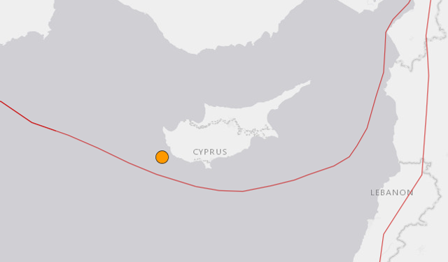 Deprem nedeniyle Güney Kıbrıs’taki bazı eski binalarda küçük hasarlar oluştu