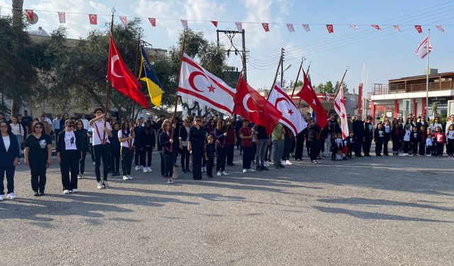 Atatürk, ilçelerde de törenlerle anıldı