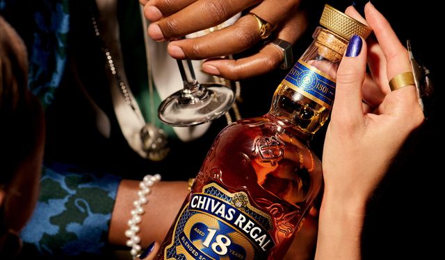 Lot numarası "LKWT 2991” olan Chivas Regal viski piyasadan geri çekiliyor