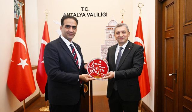 Çalışma ve Sosyal Güvenlik Bakanı Gardiyanoğlu, Antalya Valiliği’ni ziyaret etti