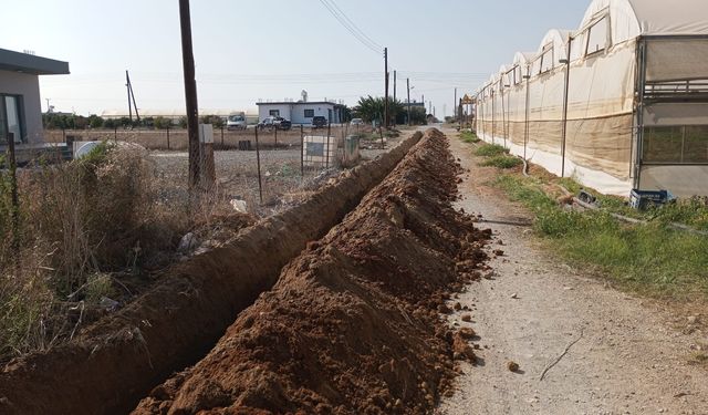 Gazimağusa Belediyesi 3 sokağa şebeke su hattı döşeneceğini açıkladı