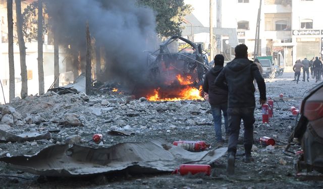 Suriye rejimi ve Rusya'nın Halep ve İdlib illerine saldırılarında 6 günde 81 kişi öldü