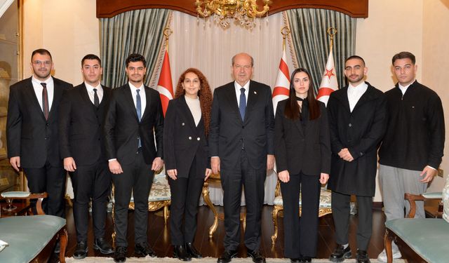 Cumhurbaşkanı Tatar, Bağımsız Gençlik Derneği heyetini kabul etti