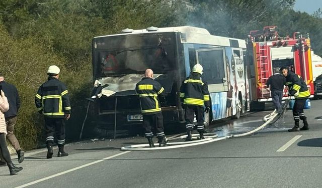 Öğrenci Otobüsü Alev Aldı