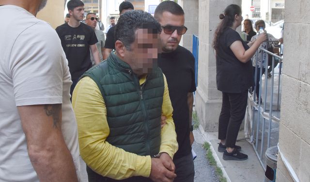 Ağaç Altına Uyuşturucu Gömüp Otel Bahçesinde Yakalandı!