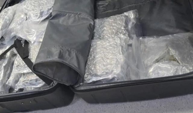 Avustralyalı yolcunun bagajından 23 kilo uyuşturucu çıktı