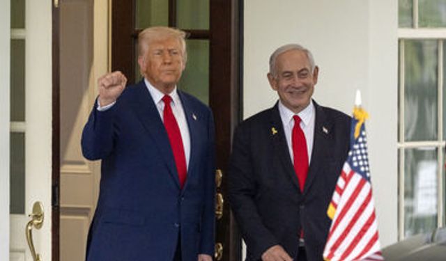 ABD Başkanı Trump, Netanyahu'ya yönelik yolsuzluk davalarının düşürülmesi çağrısını yineledi