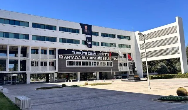 Antalya Büyükşehir Belediyesi'ne yeni operasyon: 3 kişi gözaltında
