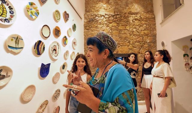 “Topraktan Hikayeler” sergisi dün Rüstem Kitabevi’nde açıldı