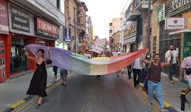 Birleşik Onur Yürüyüşü ara bölgede yapıldı