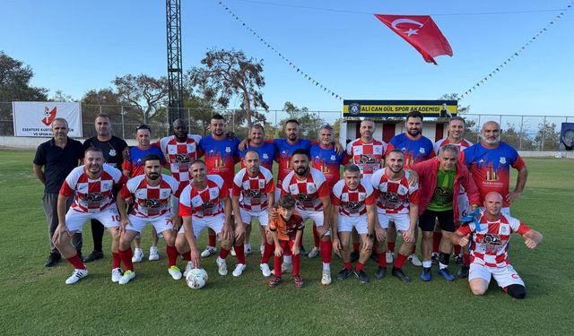 Esentepe’de yeni futbol sahası hizmete girdi