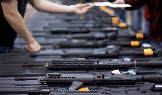 Güney Kıbrıs’a yönelik Amerikan silah ambargosunun kaldırılması kararı uzatıldı